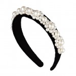 Bentita deosebita pentru par din catifea cu Perle Albe BTP008G - Black